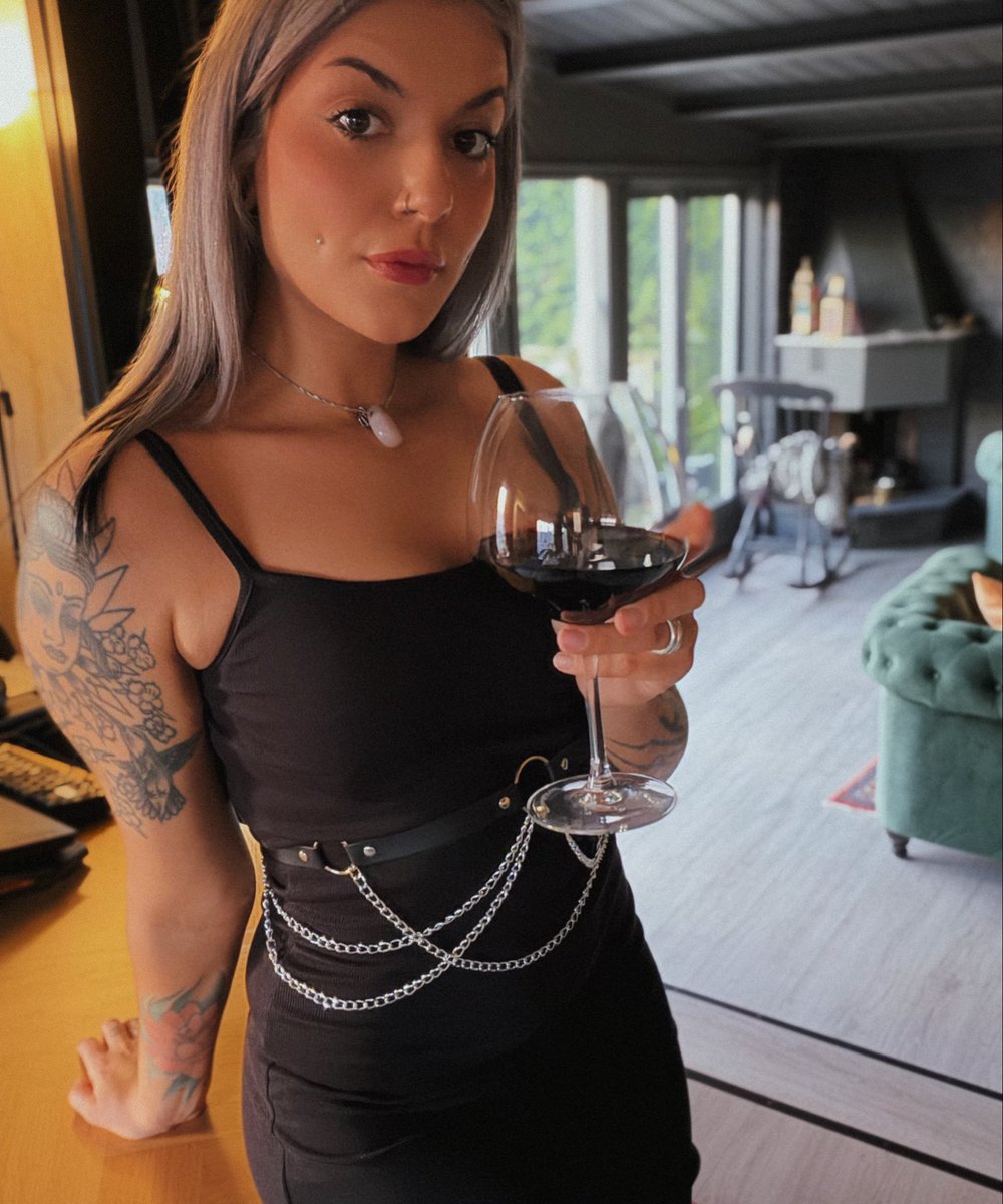 𝔊𝔬𝔡𝔡𝔢𝔰𝔰 𝔅𝔲𝔱𝔱𝔣𝔩𝔶 🦋🦋 tweet media