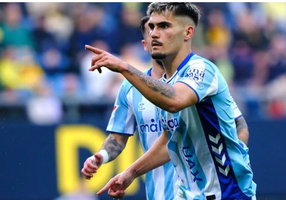 Eɭ Aꜱᴇꜱᴏʀ👤✍️ tweet media