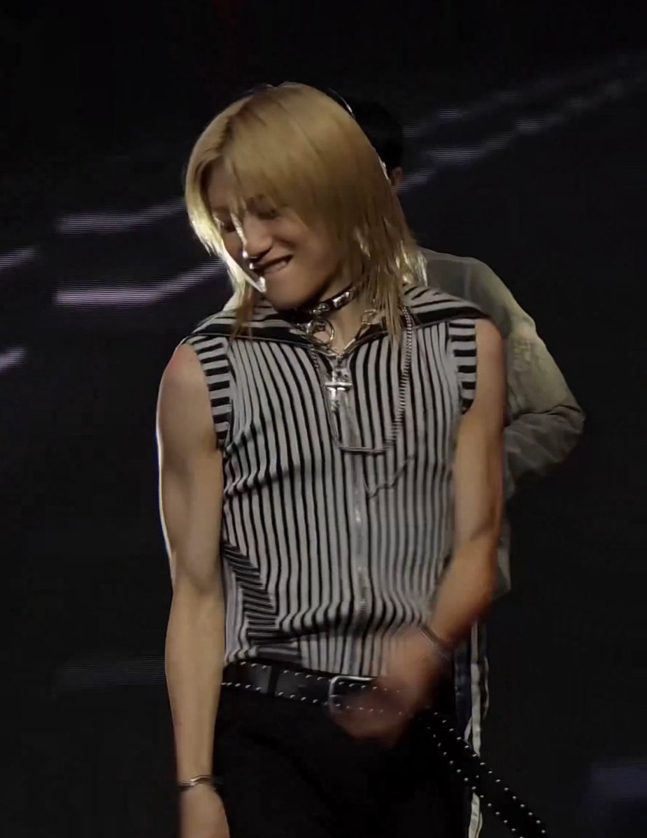 ri is unique tweet media