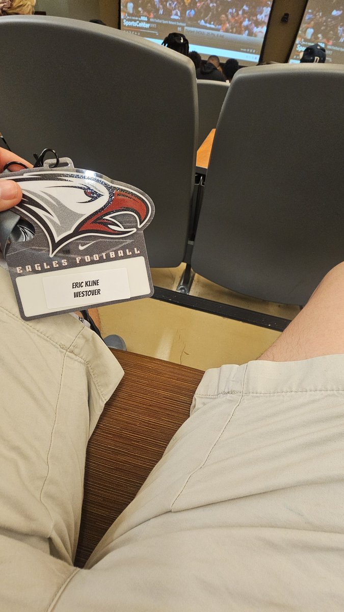 EklineQB9's tweet photo. had a great junior day visit at @NCCU_Football cant wait to come back for a camp! thank you @CoachBarnette for speaking to me!! @JGRecruiting @athletics_r @NCSCSharks7on7 @PrepRedzoneNC https://t.co/dKMdRne45S