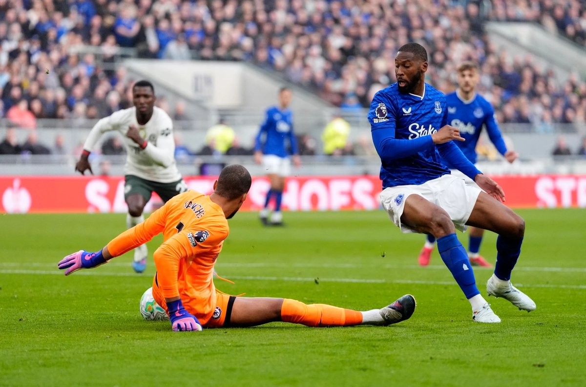 The Blue Frontier - American Everton Analysis tweet media