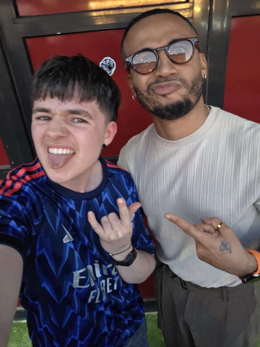 jamie ✨️ tweet media