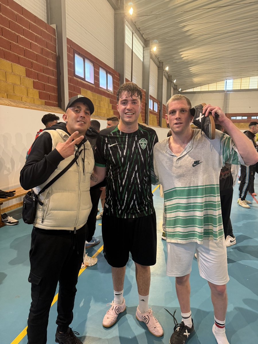 La Sotanita tweet media