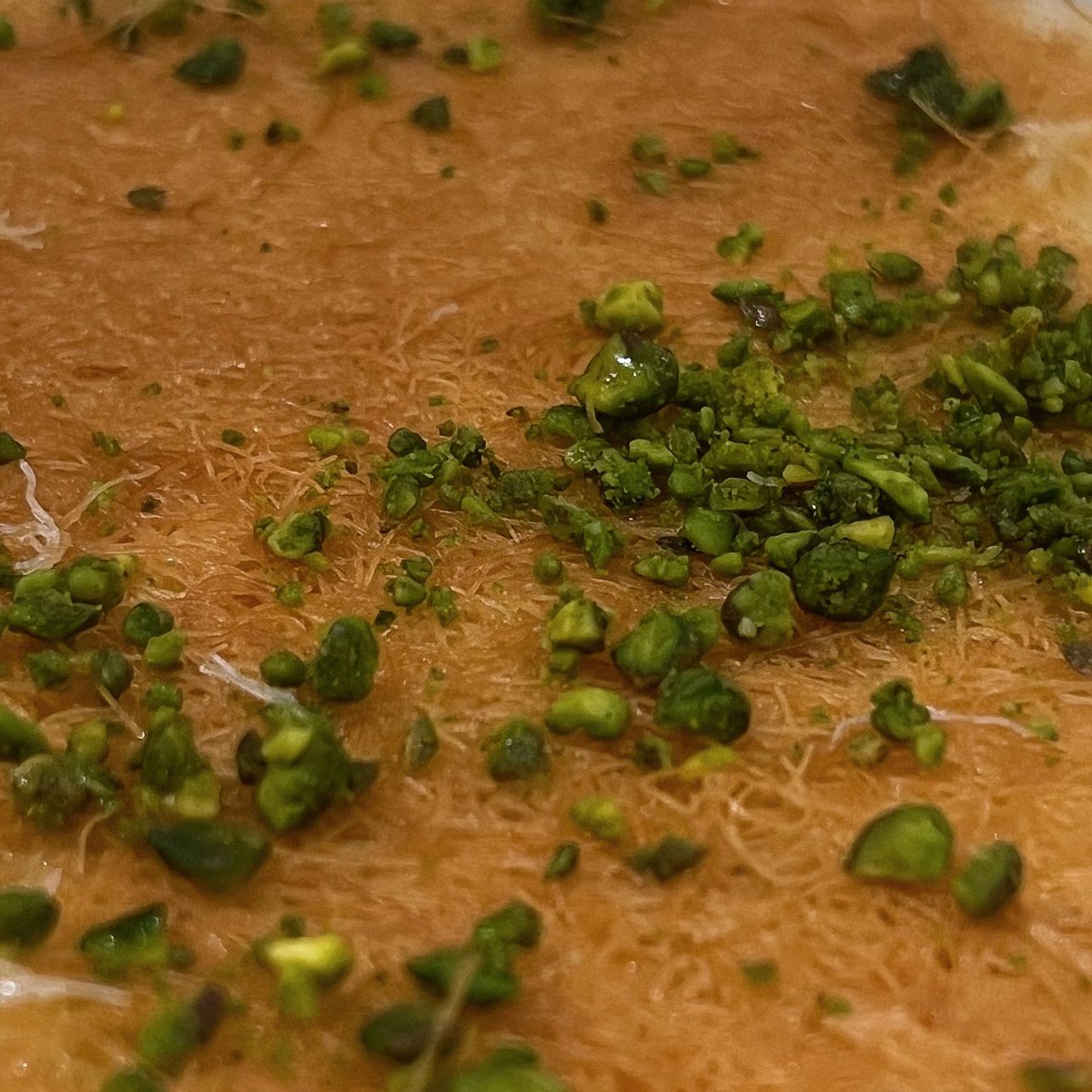 # مستعار مؤقتآ . .  tweet media