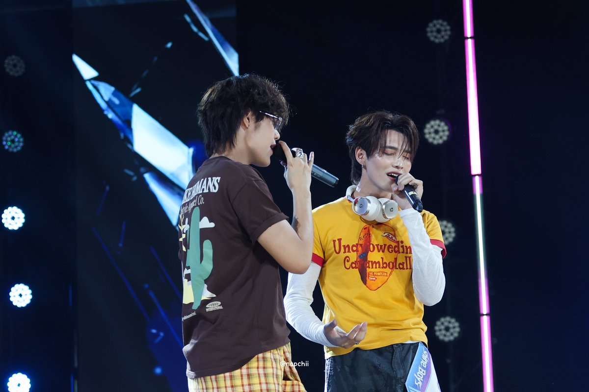 ต้องให้นะคะสเตจพี่เสือน้องพริกนี้ 🐯🌶️
ขอนับหนึ่ง นับสอง นับสาม เลยล่ะ 👍🏻✨

#SHINEBOYS 
#SHINEBOYSFUNMEET 
#SHINEBOYSxCTOS #ctos_tnw
#SHINEBOYSxPEPPER #peerayim