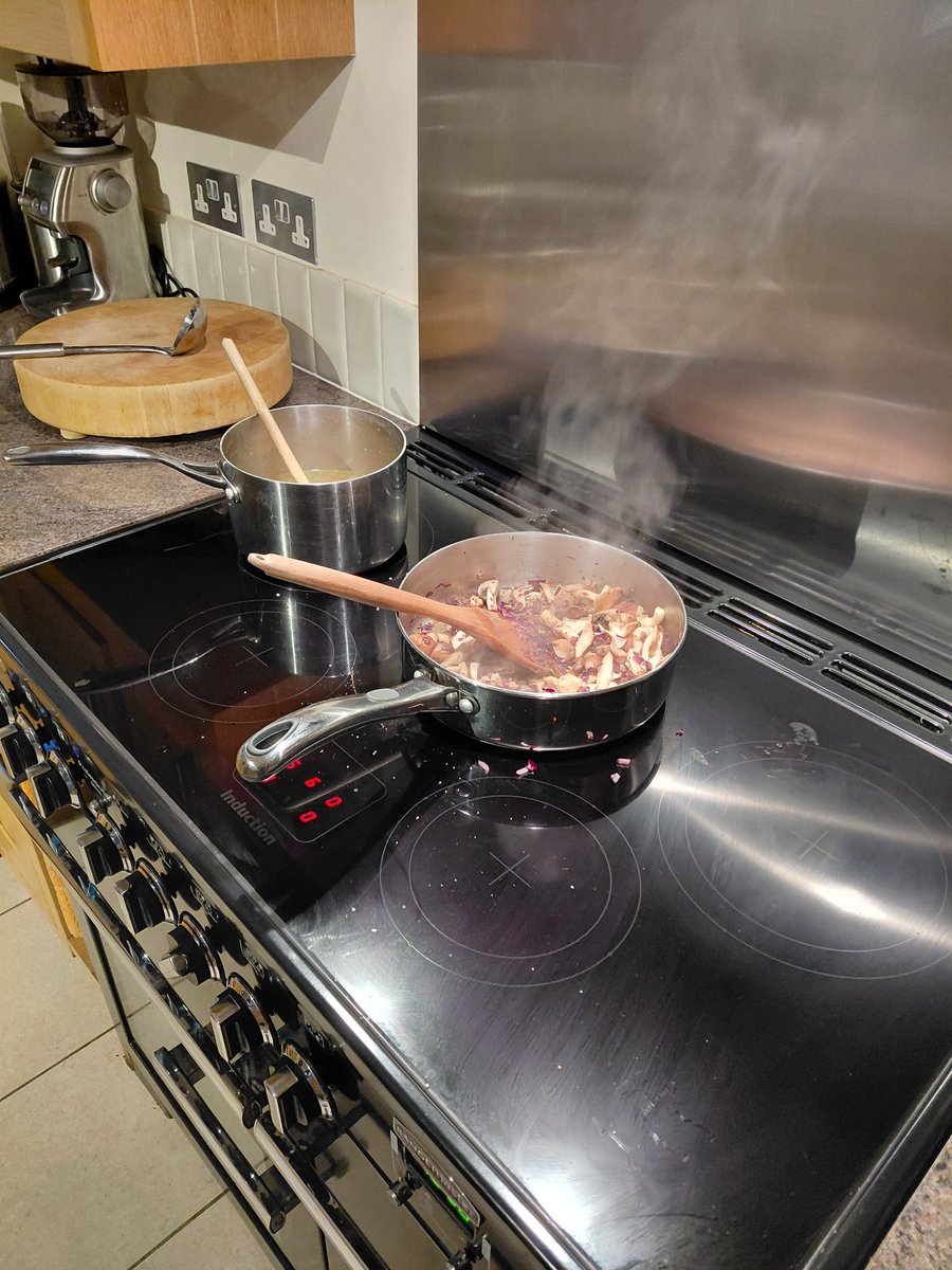 Mark Mayhew tweet media