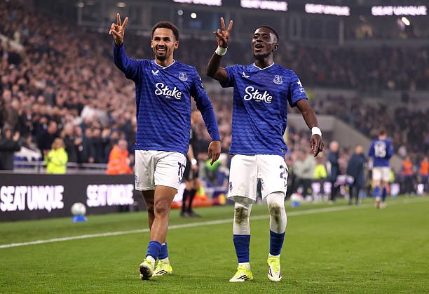 🏆🏆⭐️⭐️

❤️🇸🇳