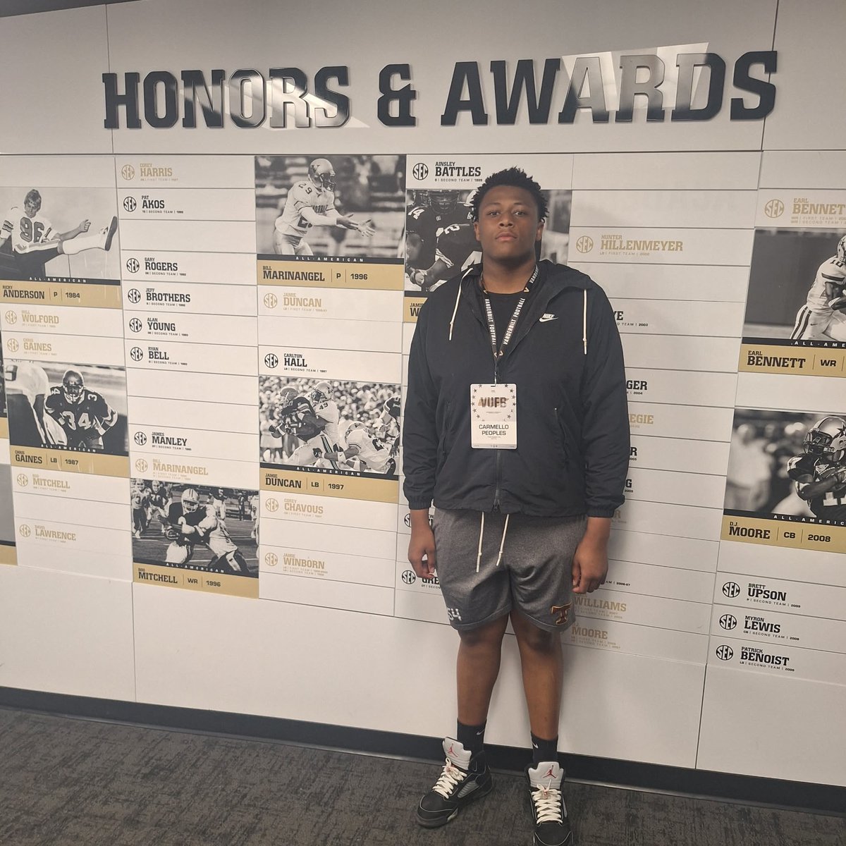 CarmelloP54's tweet photo. Got a real look at Vanderbilt today… the standard is the standard. Respect it. Appreciate the opportunity to get down here #AnchorDown ⚓️
@Coach_Lea @FBCoachK
@Coach_Nady @JMLampley75
@CoachBobShoop @NickyV05
@Kendall_Lawson3 @DanielGreenVU
@VandyFootball @TimBeckFB https://t.co/a6FdqEmfcZ