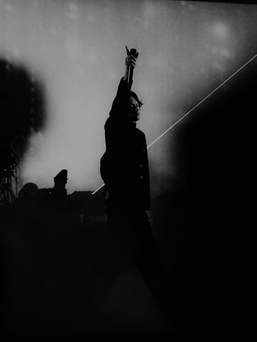 ˚.◜carꙨ ◟☆ tweet media