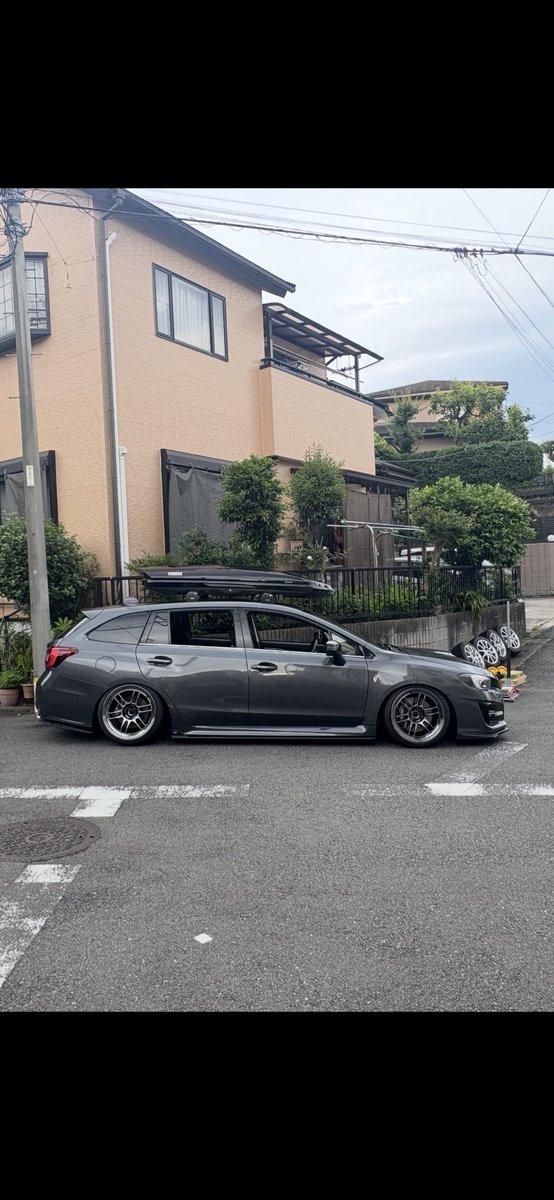 にらすけ tweet media