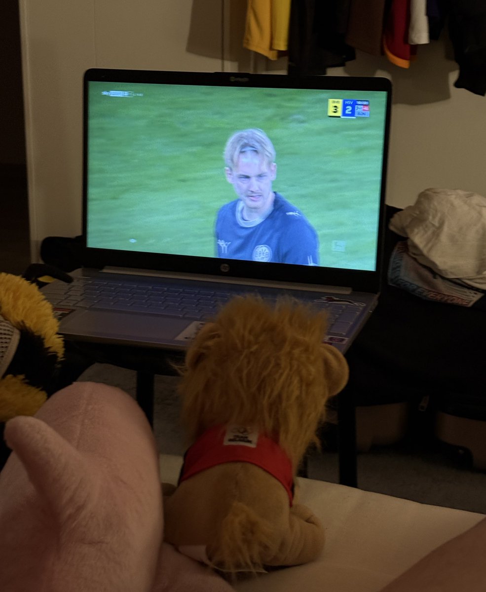 ⋆˚ 𝜗𝜚˚⋆🍉 tweet media