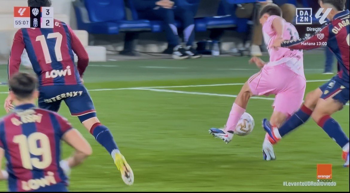 AL SEGUNDO PALO | Árbitro tweet media