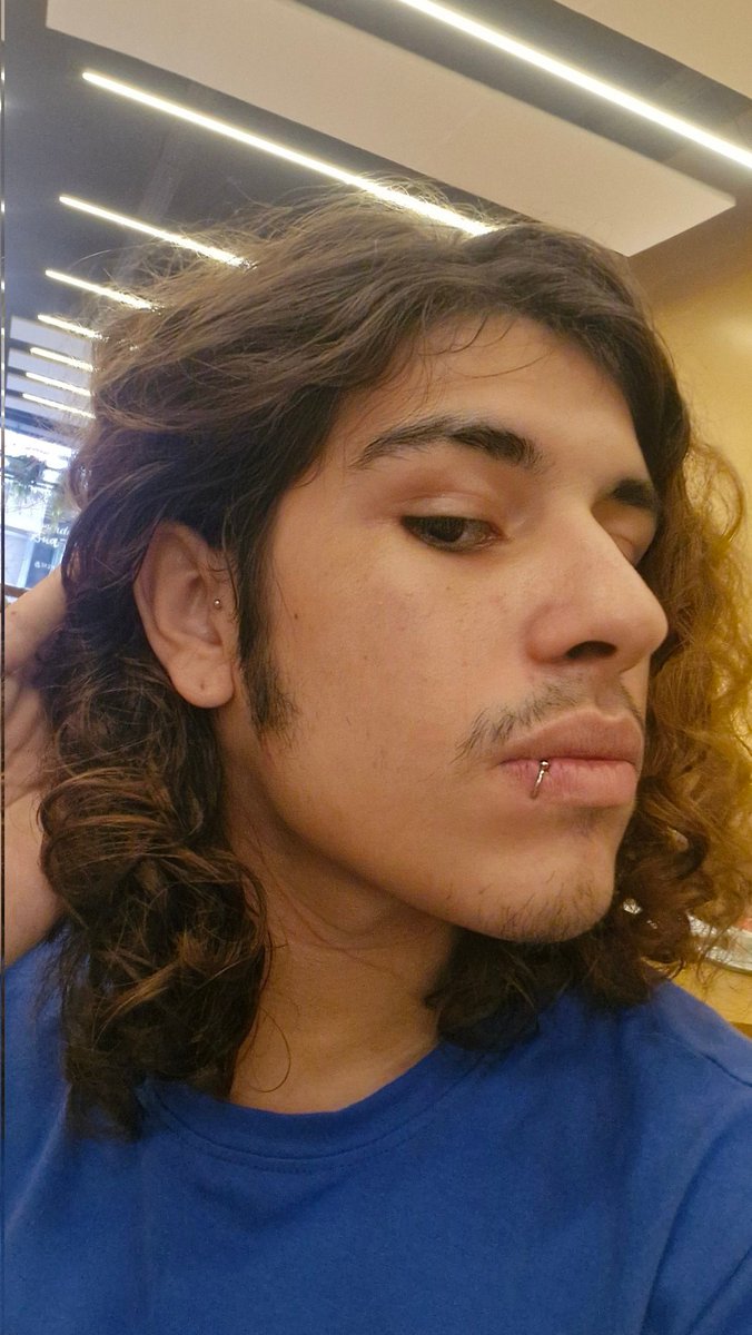 FearNLover's tweet image. quando você acorda morrendo de vontade de virar seu #ex 👅