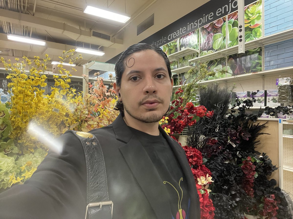 Geo_xcx_ tweet media