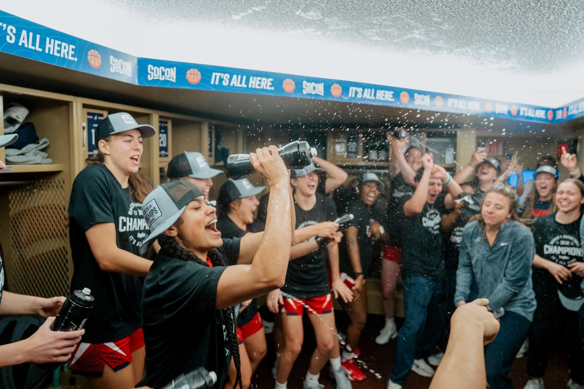 Hannah Barber tweet media