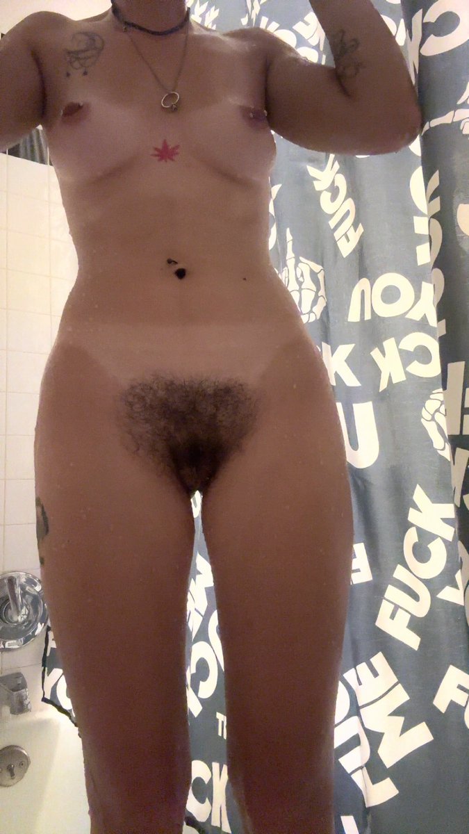 Nugz_OnlyF's tweet photo. NOT new to nsfw twitter I had to make a new account! *again* 
•25
•nonbinary 
•100lbs 
•5’3
•pansexual
•polyamorous &amp; 1 partner 
I am nugget! can’t get back into my old account so here I am! Yalls favorite hoe that occasionally has bush and definitely has piercings is back! https://t.co/NtPMmzk4EM