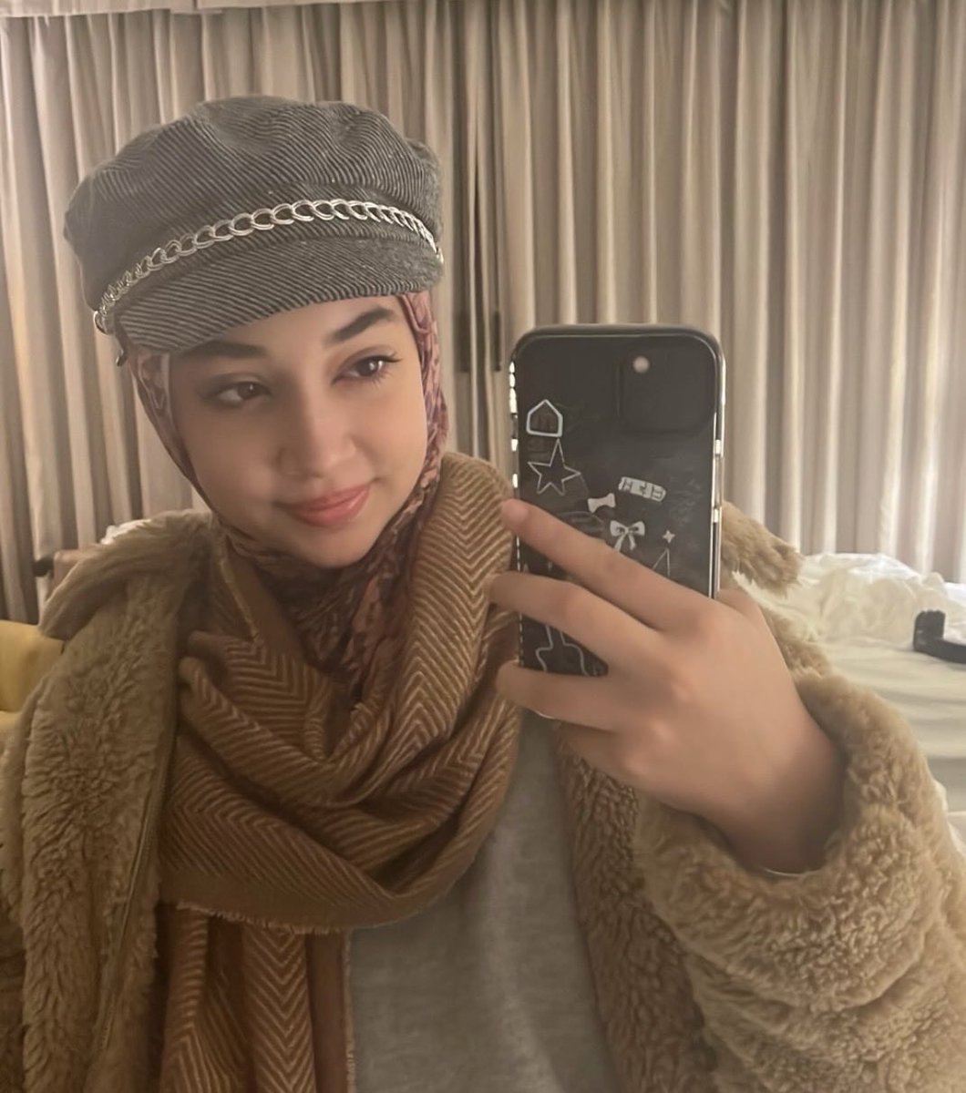 7th year : kaya 🪽 tweet media