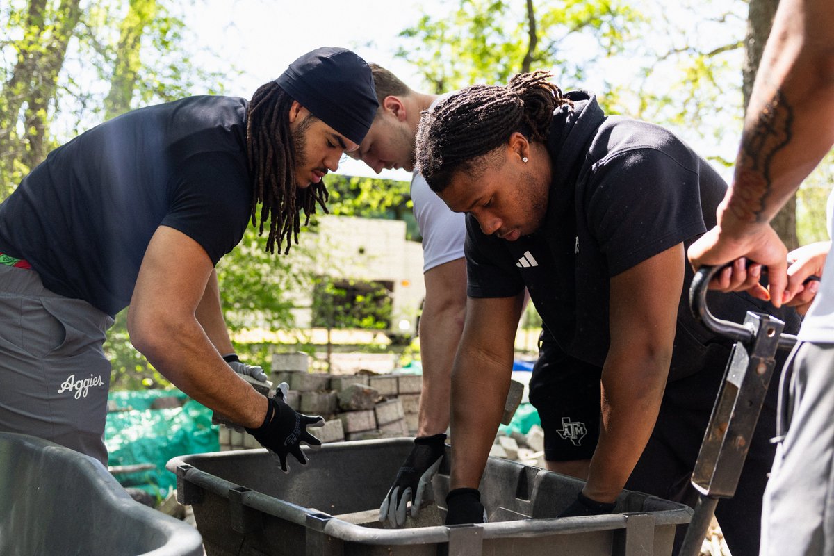 Texas A&M Football tweet media