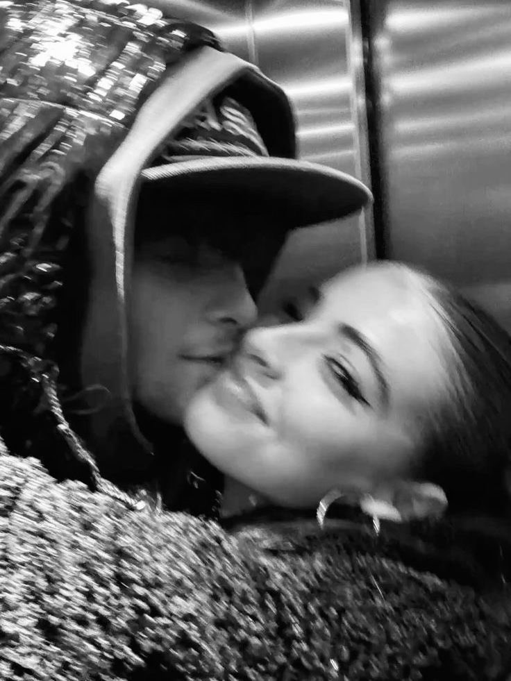 “aşığım sana, bengi… aşığım…” 
#duzah