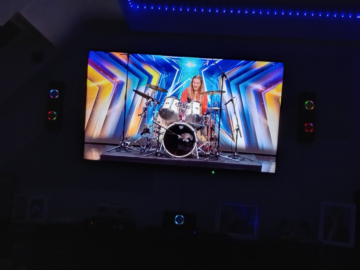 TrevCampbell's tweet image. Go nancy go 12 year old girl drummer on #bgt @BGT brilliant 👏