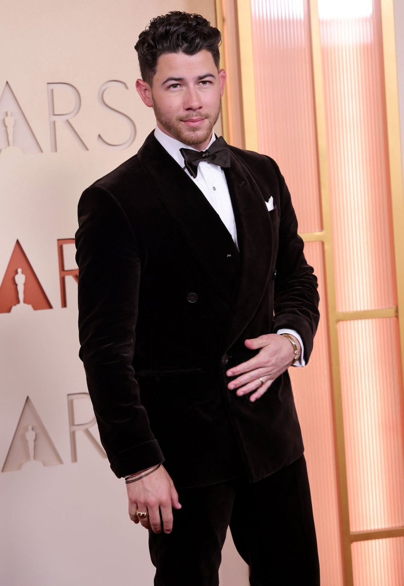 Nick Jonas Aesthetic tweet media