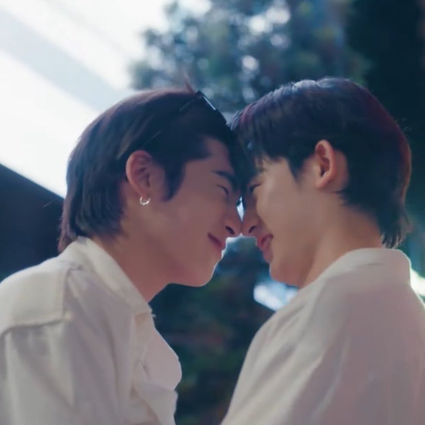 nini do innie!¡🔦 tweet media