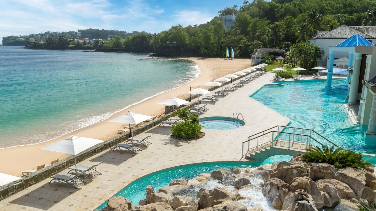 honeymoonscom's tweet photo. Escape to Sandals Regency La Toc, the adults-only, all-inclusive St. Lucia gem on a lush hillside with a half-mile crescent beach and Sunset Bluff villas boasting infinity-edge plunge pools and panoramic views. Perfect for honeymoon hideaways! https://t.co/UOcvN23WK9 https://t.co/mM2dn8TIj1