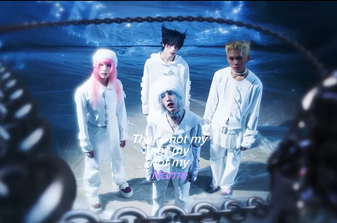 snoozy :-P tweet media