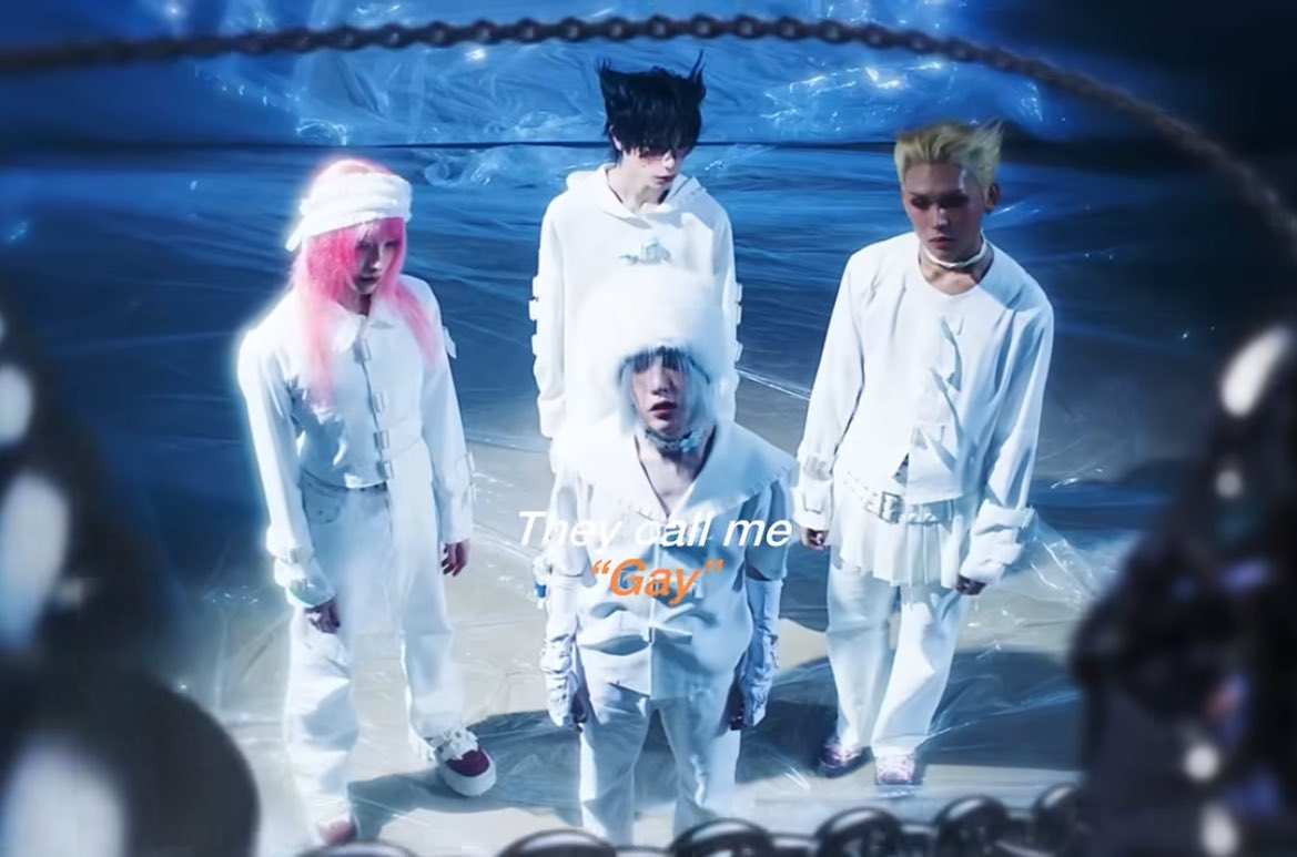 snoozy :-P tweet media