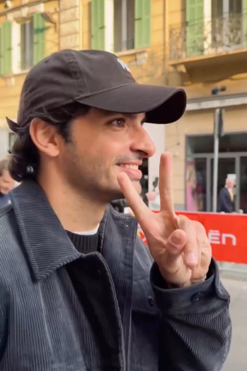 ari 🦄✨ tweet media