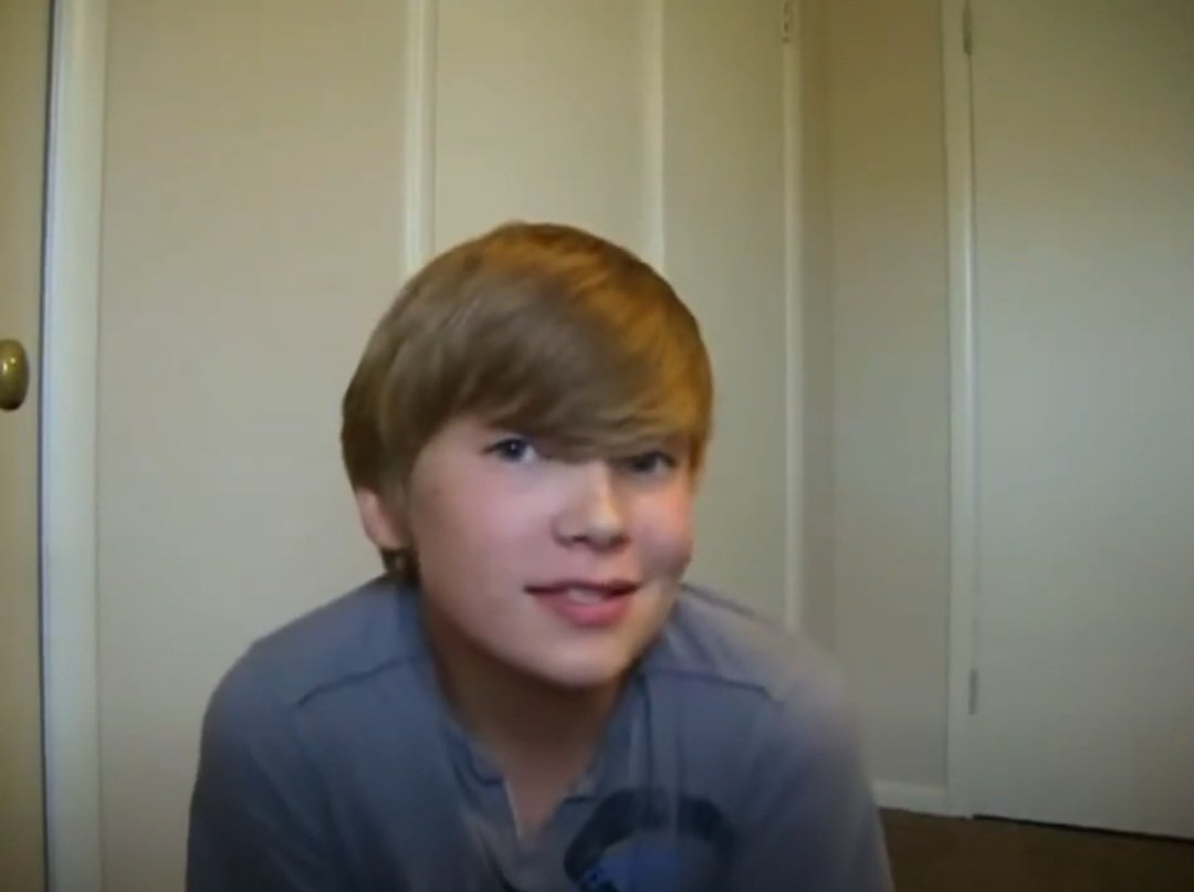 I feel like actorboy222 and moviekidd826 would've been friends