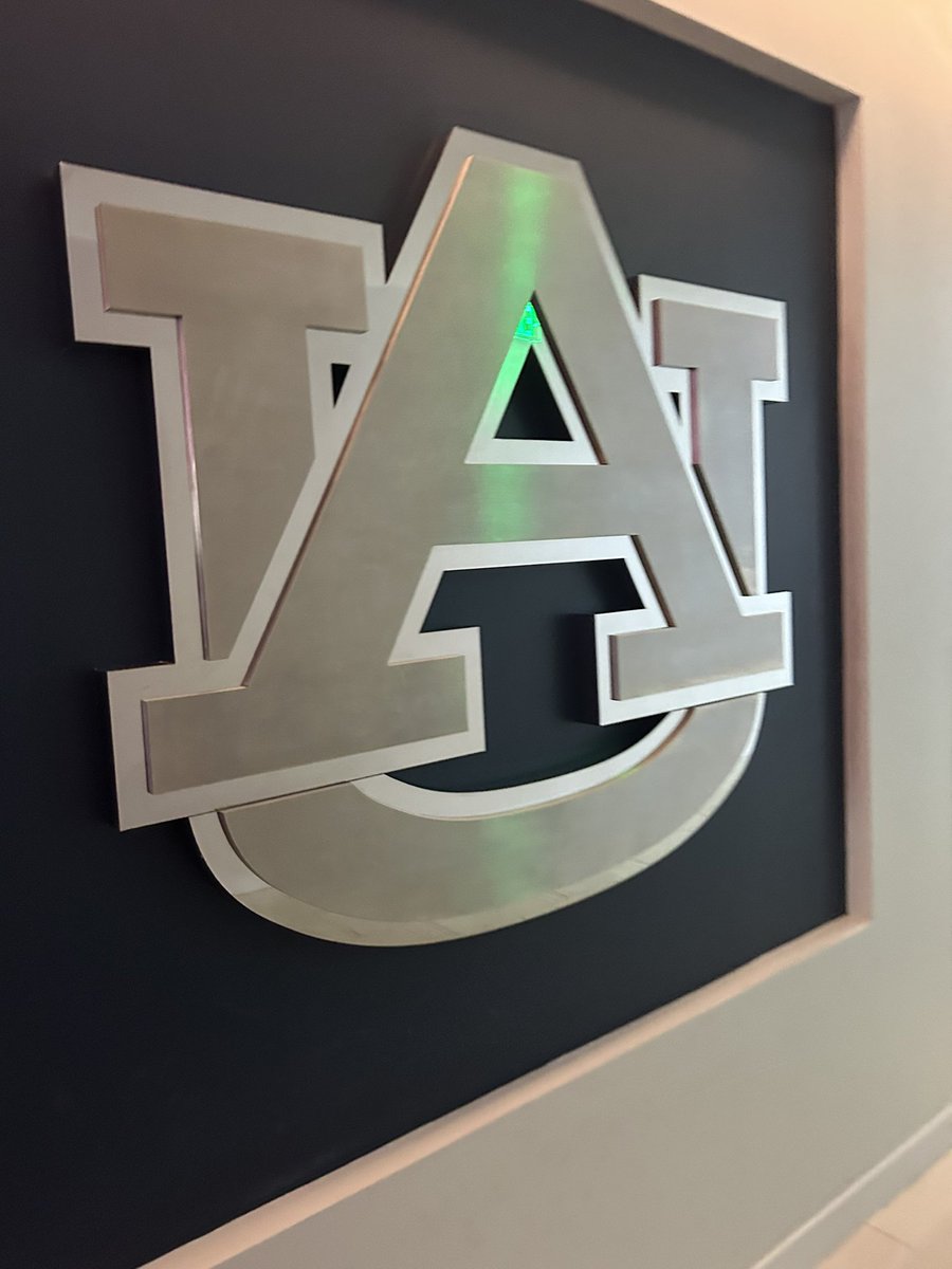 Aiden Toney 27’ 6’5 300 OT tweet media