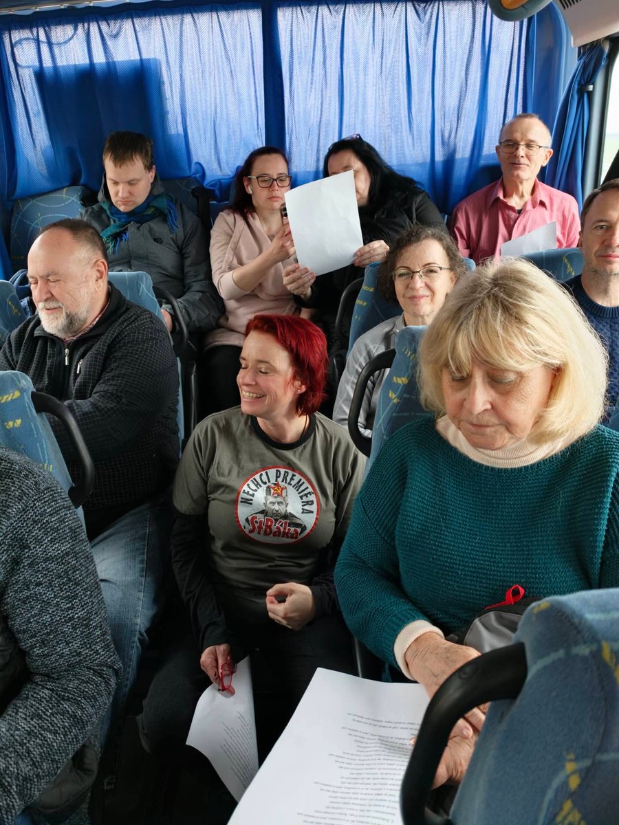 HolkazVychodu tweet media