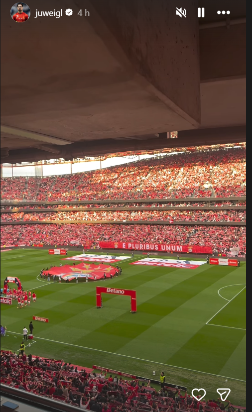 João Neves e Weigl estiveram hoje no Estádio da Luz.