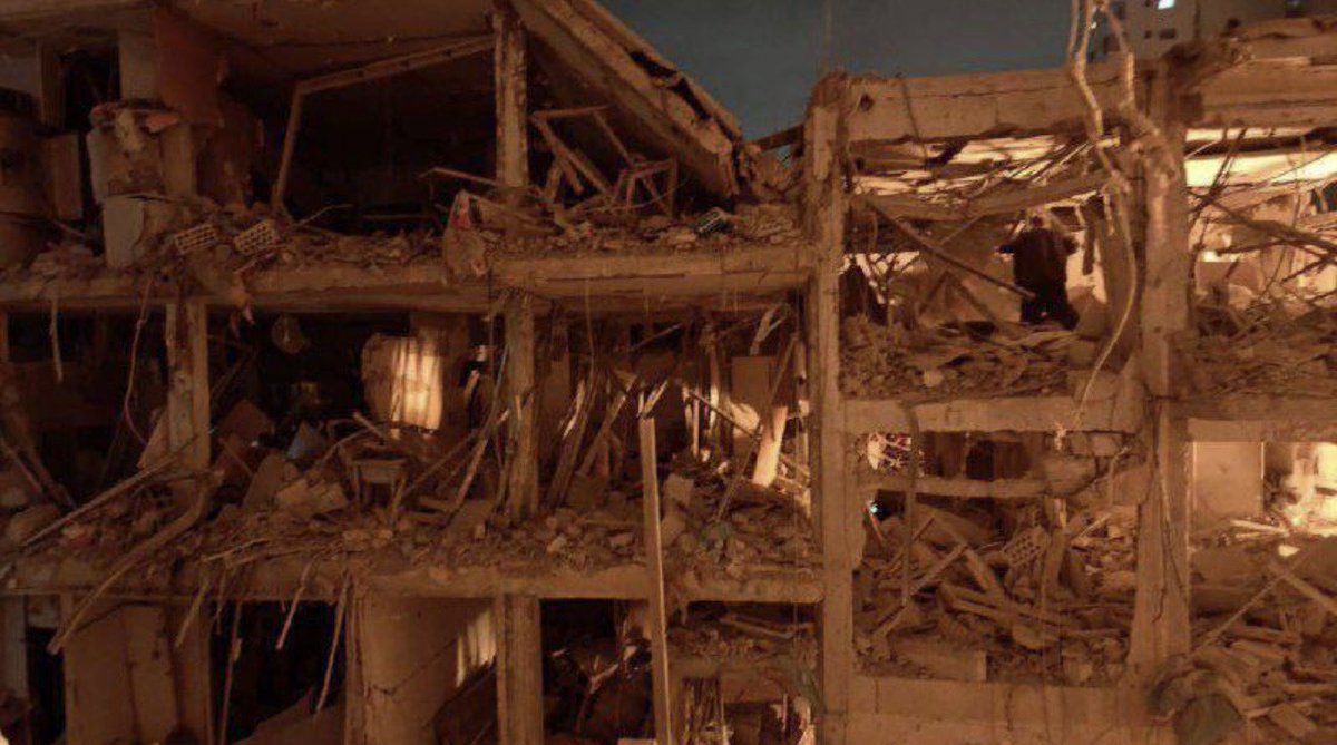 HiHola 👩🏿❤️💋👨🏿 tweet media