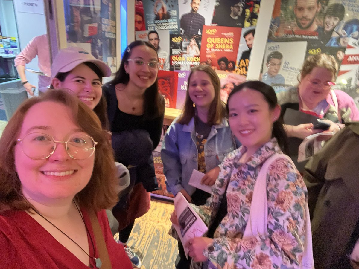 lavenderghostco- L&Co Casebooker/Grade 4🖤🧡💙 tweet media