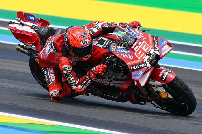 Matt White 🎙️🏁 tweet media