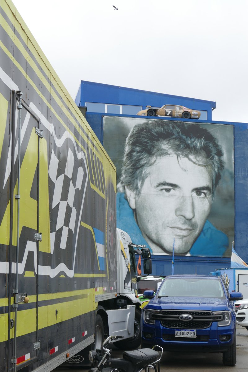 neumaticosnacarrera tweet media