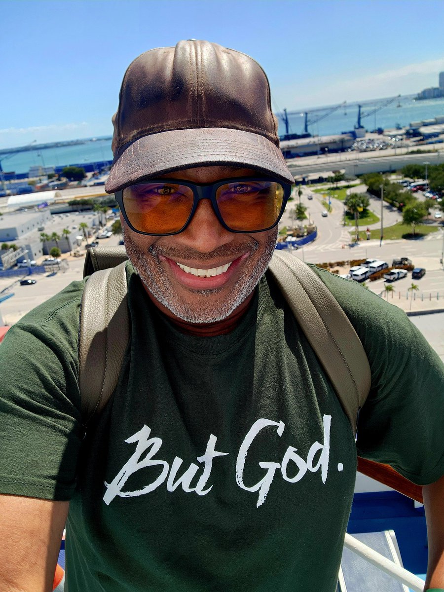 finallytrell's tweet photo. Anchor โ๏ธ up! See you later, bol! ๐๐พ Gone on nah and mind all of your business, I say! Spring break in full motion! ๐ฃ๐๐พ #thatisall #turnuptime #ButGod #blessedansthankful #balconylife
SN: Of course, I ate first! ๐๐คท๐พโโ๏ธ๐๐คฃ https://t.co/N5AEp5Xbui