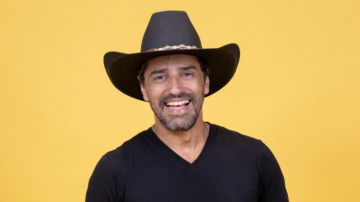 choquei's tweet photo. 🚨AGORA: Leandro escolheu o líder Cowboy e Jonas para cumprirem o castigo do monstro. #BBB26 https://t.co/jrSpEcxwBV