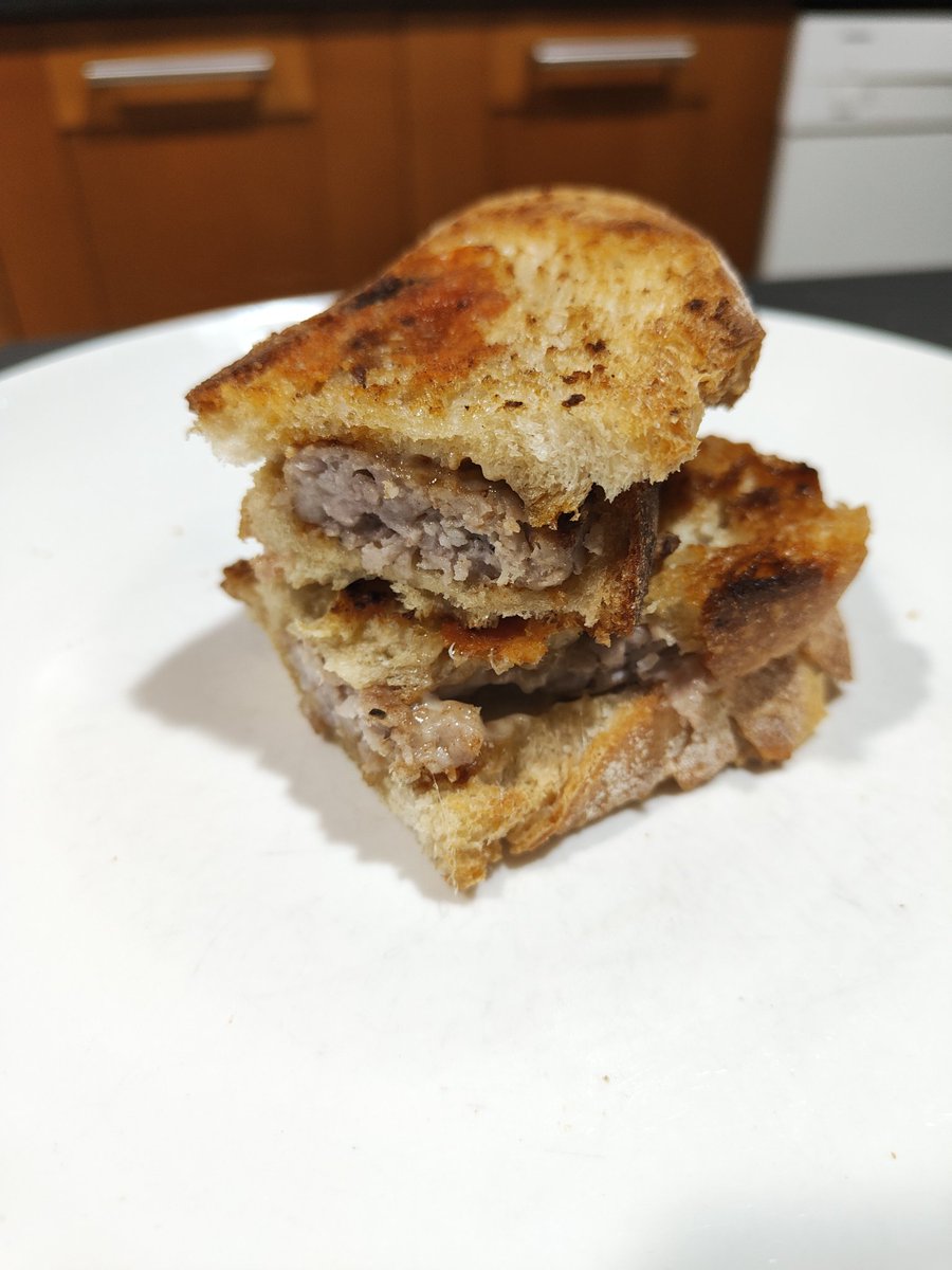 Pau Arenós tweet media