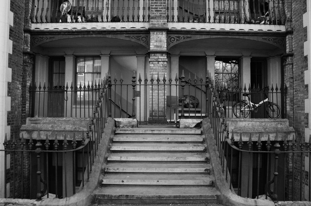 TwoPiesOneMash tweet media