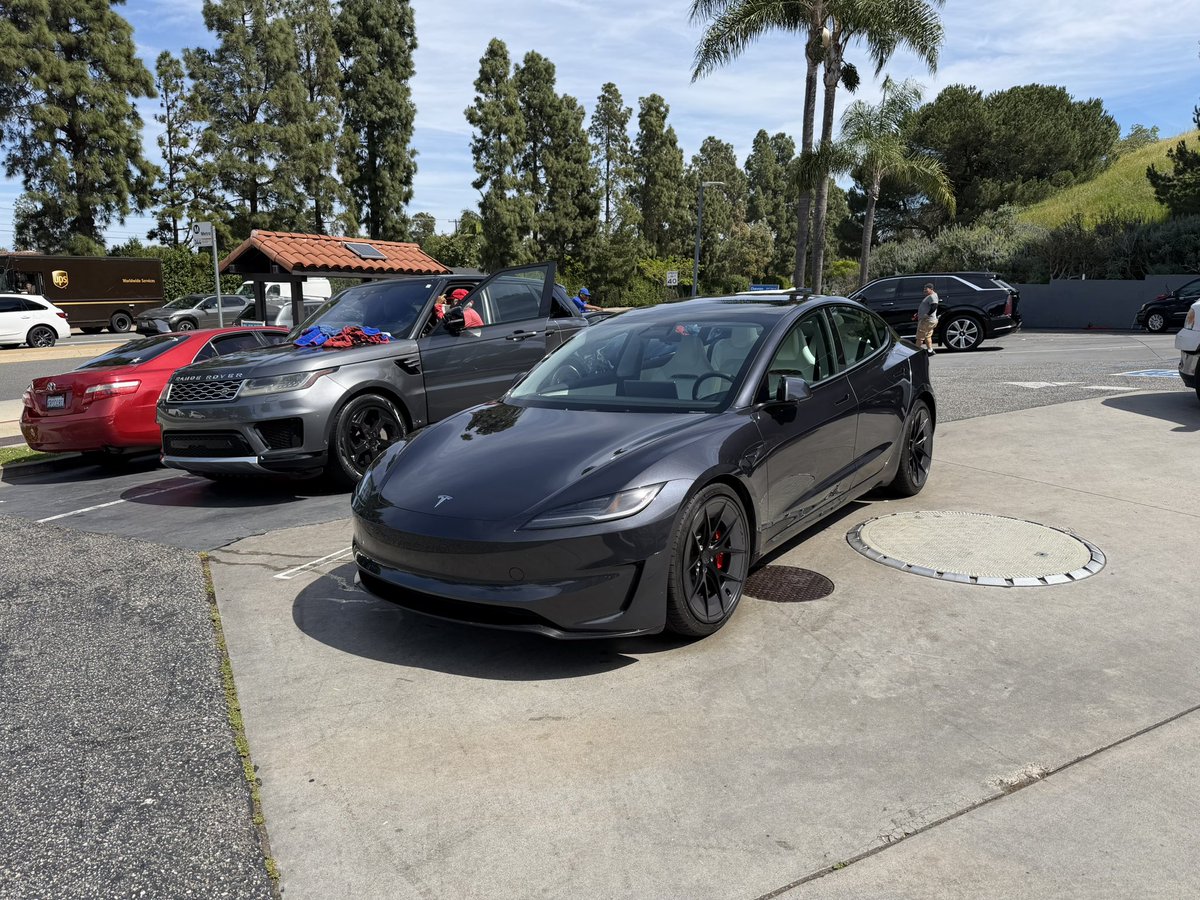 Whole Mars Catalog tweet media