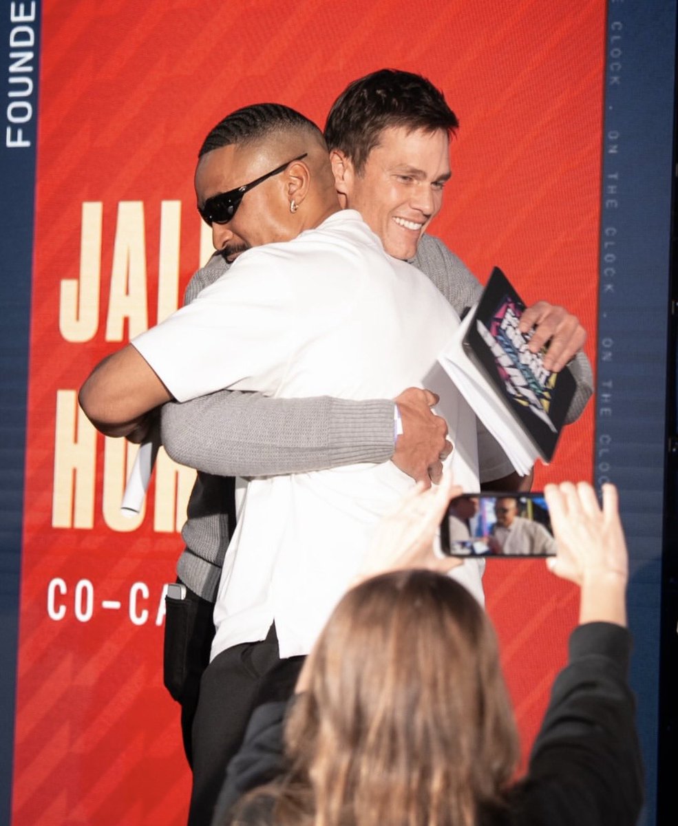 Cooper DeJAWN 🦅 tweet media