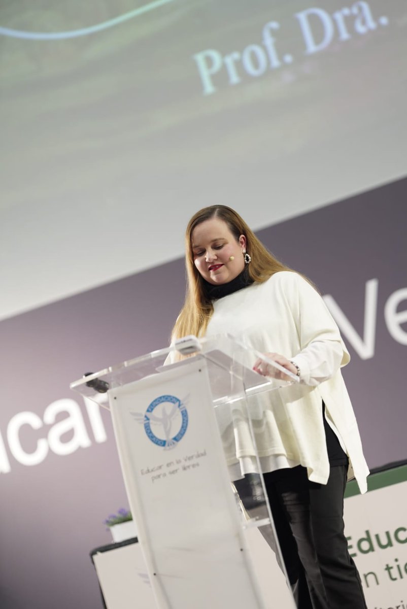 Fundación Educatio Servanda tweet media