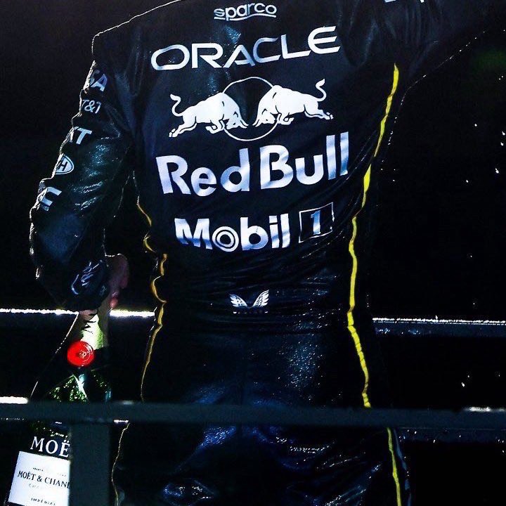 蘭 𝓡 an /𝓛 an tweet media