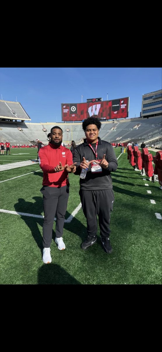 Anitoni Tahi tweet media