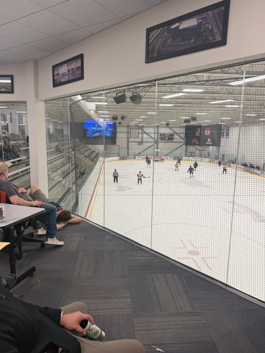 KC NoDak Brim 🇺🇸 tweet media