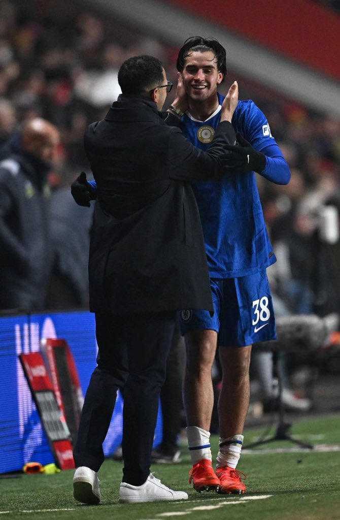 charles_dev1's tweet image. #RoseniorOUT