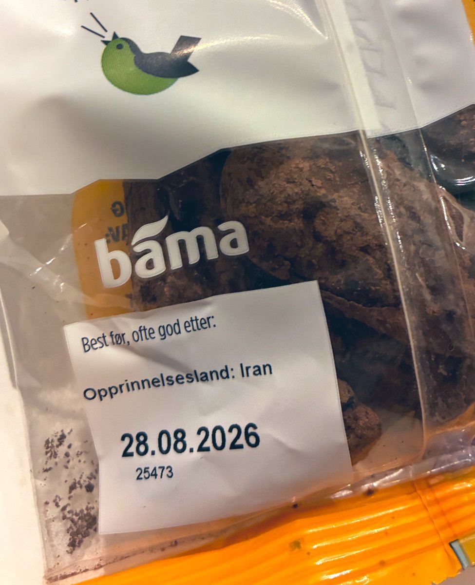 kohakunodarling's tweet image. スーパーでデーツのお菓子発見。イスラエル産かな〜と念のため裏見たらイラン産だったので迷わず買ったよ🫶

#イランありがとう
#WeDontSupportSanaeTakaichi
#BoycottIsrael #NoWar #戦争反対